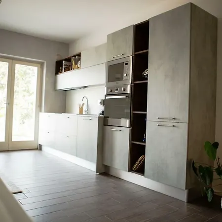 Hill House Valpolicella Verona