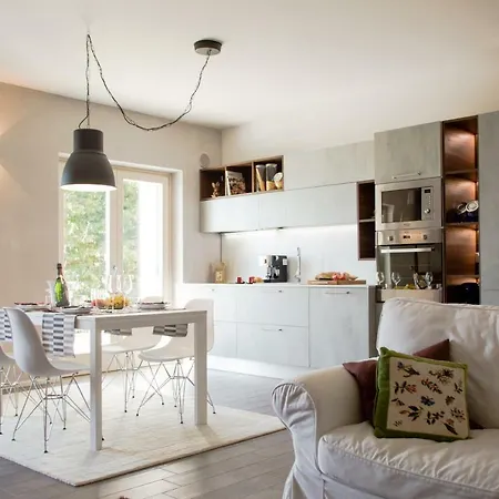 Hill House Valpolicella Verona * 内格拉尔